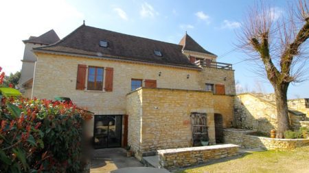 Réf. 1194 - 235.000 € *