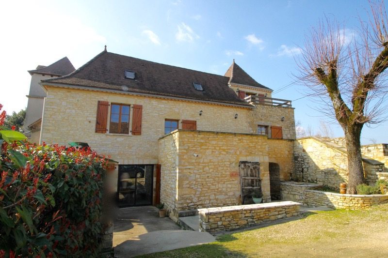 Réf. 1194 - 235.000 € *
