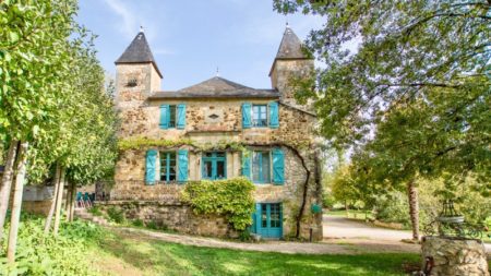 Réf. 1258 - 572 000 € *