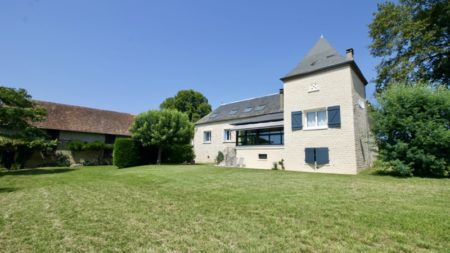 Réf. 1570 - 599.000 €