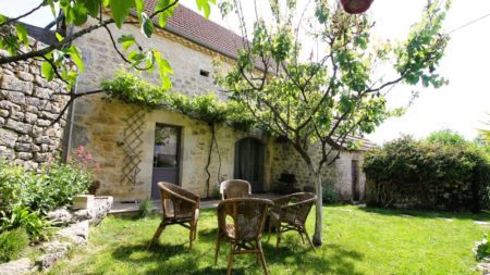 Réf. 1305 - 249.000 € *