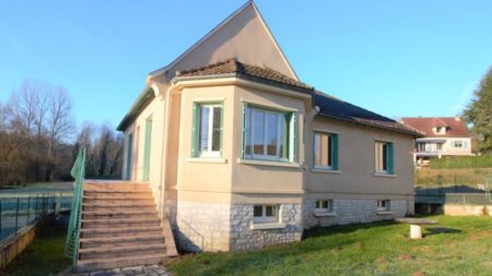Réf. 1308 - 172.530 € *