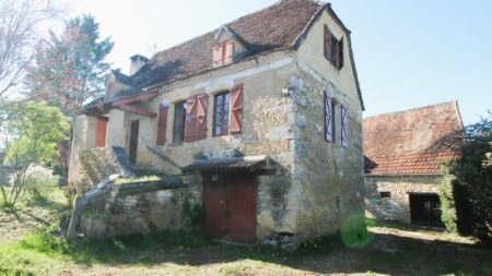 Réf. 1318 - 99.000 € *