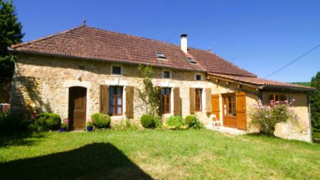 longère-pierre-charme-vue-Gourdon-ref-1377