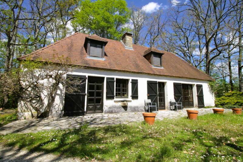 Maison au calme, de plain-pied, à vendre, entre Sarlat et Gourdon-ref-1413