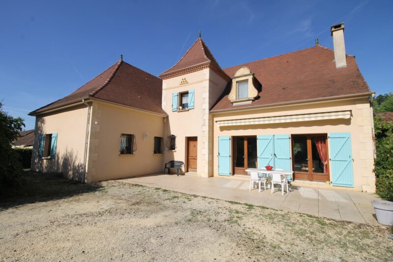 Maison périgourdine à vendre-215 m2 hab.-secteur Gourdon-LOT-réf. 1422