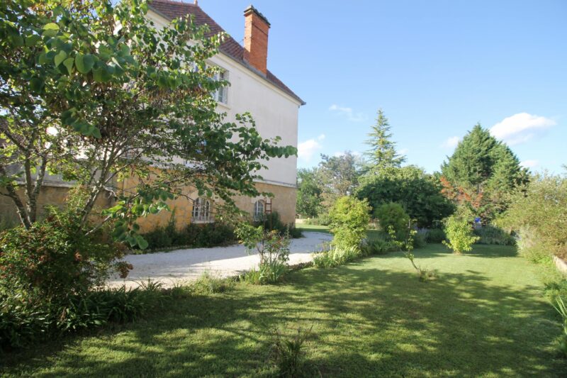 Réf. 1565 - 320.250 € *