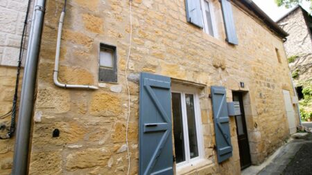 maisonnette de 60 m2- 4pièces -2 chambres-Gourdon -LOT-centre ville-ref-1444