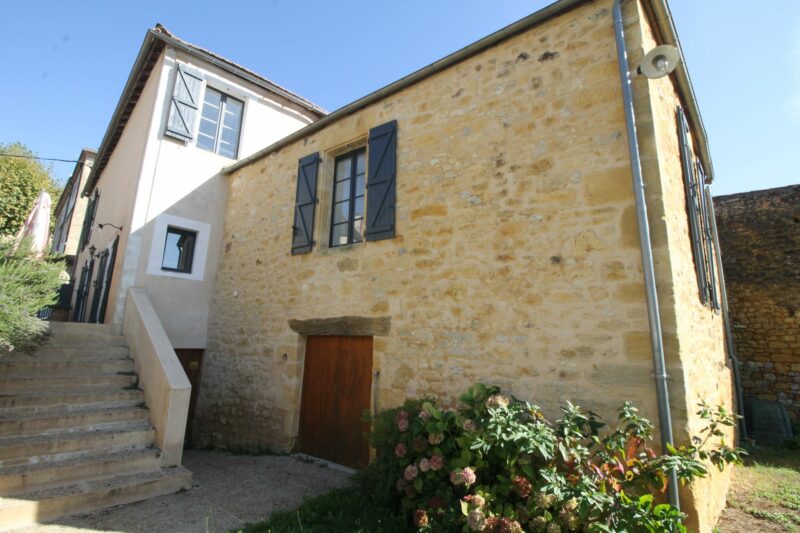 Maison en pierre à vendre- Charme- 144m2- Façade 1- ref 1451-