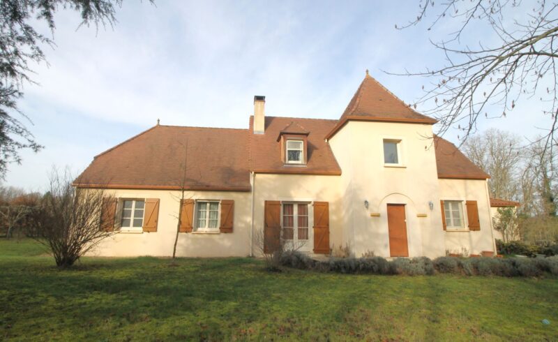 Réf. 1474 - 299.700 € HAI *