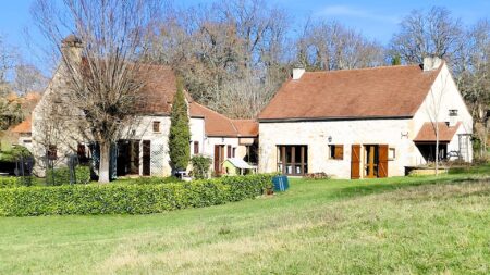 Belle propriété à vendre avec terrain arboré de 3 hectares - 220 m² hab - Gourdon -LOT - ref 1479