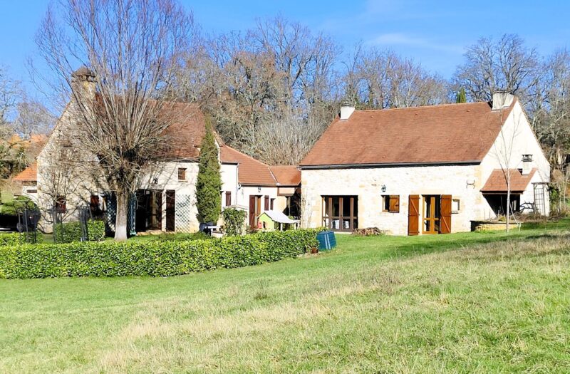 Belle propriété à vendre avec terrain arboré de 3 hectares - 220 m² hab - Gourdon -LOT - ref 1479