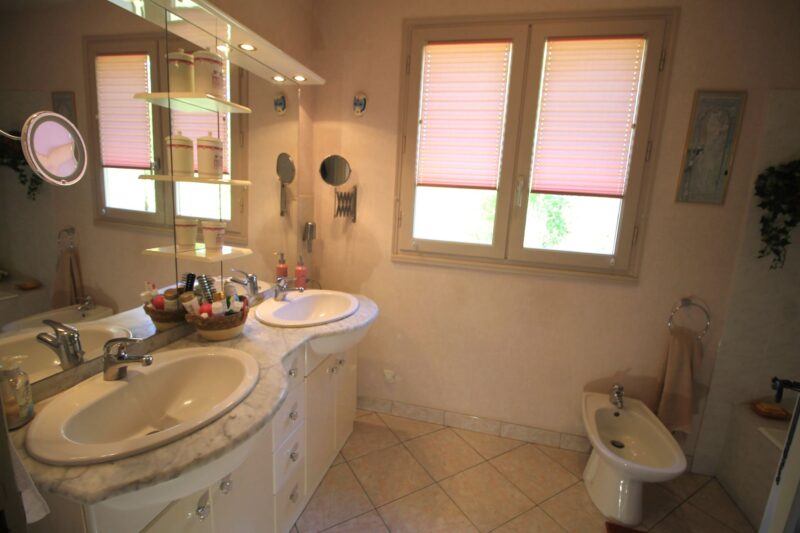 Réf- 1490 - 260.500 € – Image 9