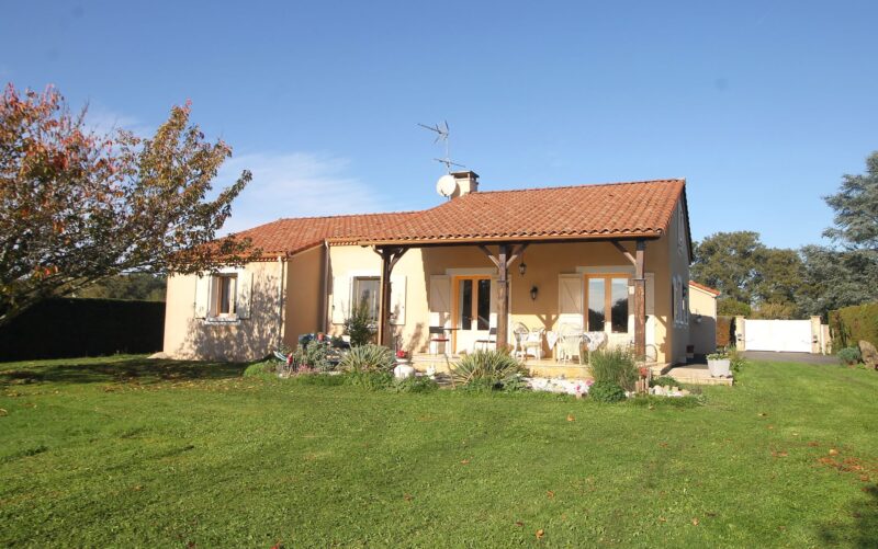 Réf. 1519 - 299.000 €