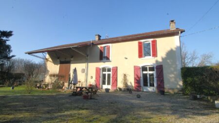 Réf. 1536 - 182.600 €