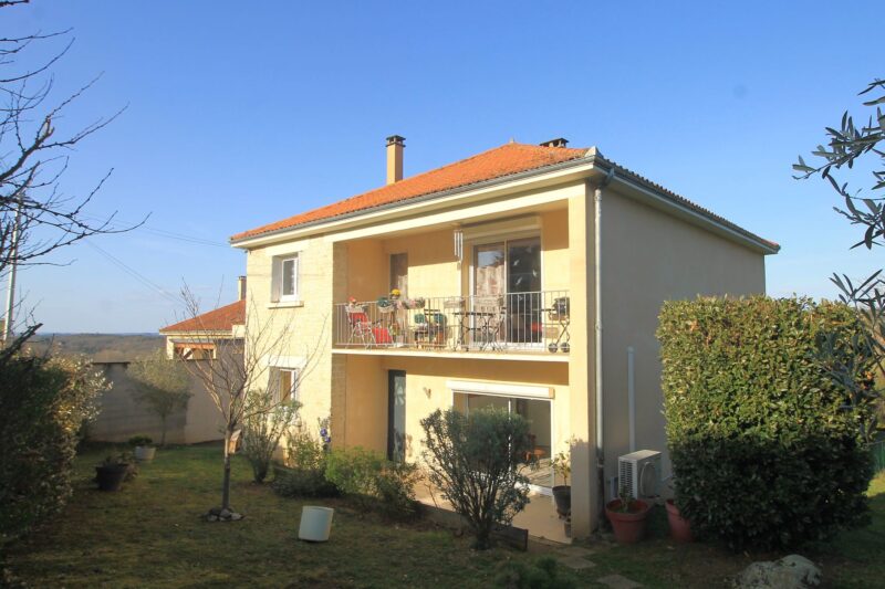 Réf. 1554 - 250.000 €