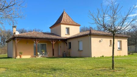 Réf. 1562 - 371.000 €