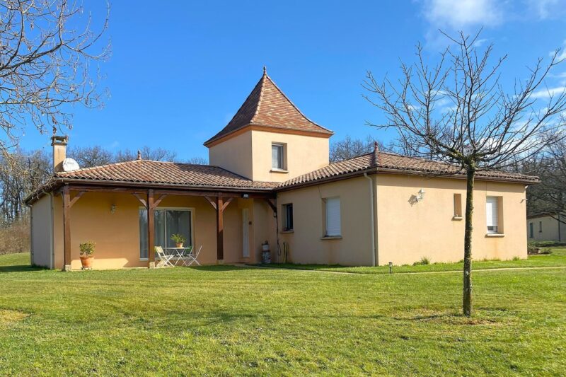 Réf. 1562 - 371.000 €
