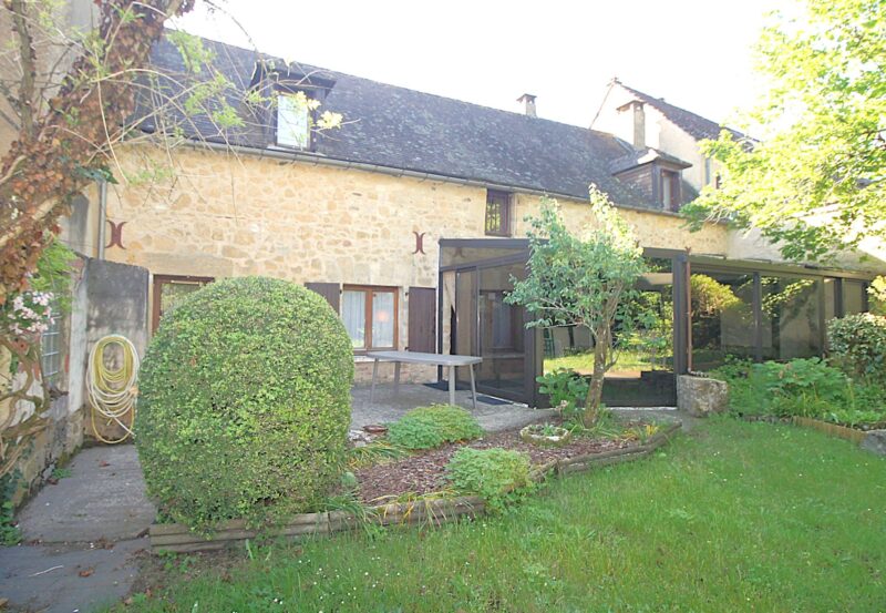 Réf. 1575 - 296 800 €