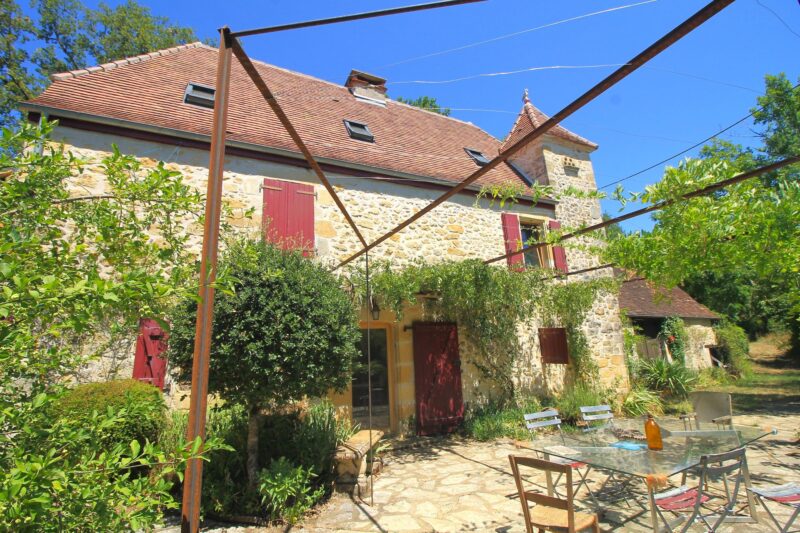 Réf. 1591 - 236.400 €