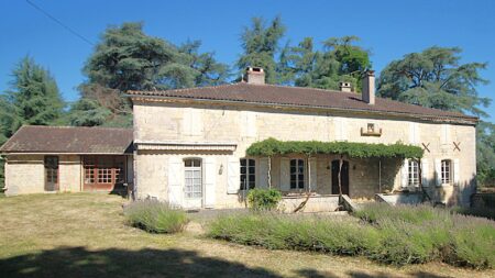 Belle-et-grande-demeure-authentique-et-ses-annexes-au-coeur-du-LOT-ref-1594.jpg